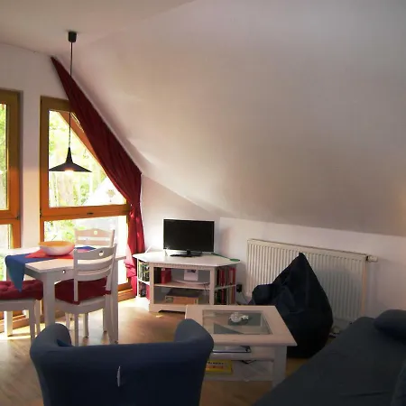 Knopf Mit 3 Apartment